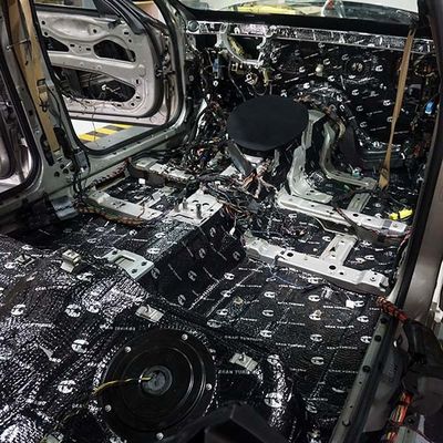 سعر جيد بي إم دبليو 730 مصممة لسيارات فردية مضادة للصوت سجادة تخفيف الضوضاء وسادة امتصاص الصوت الانترنت